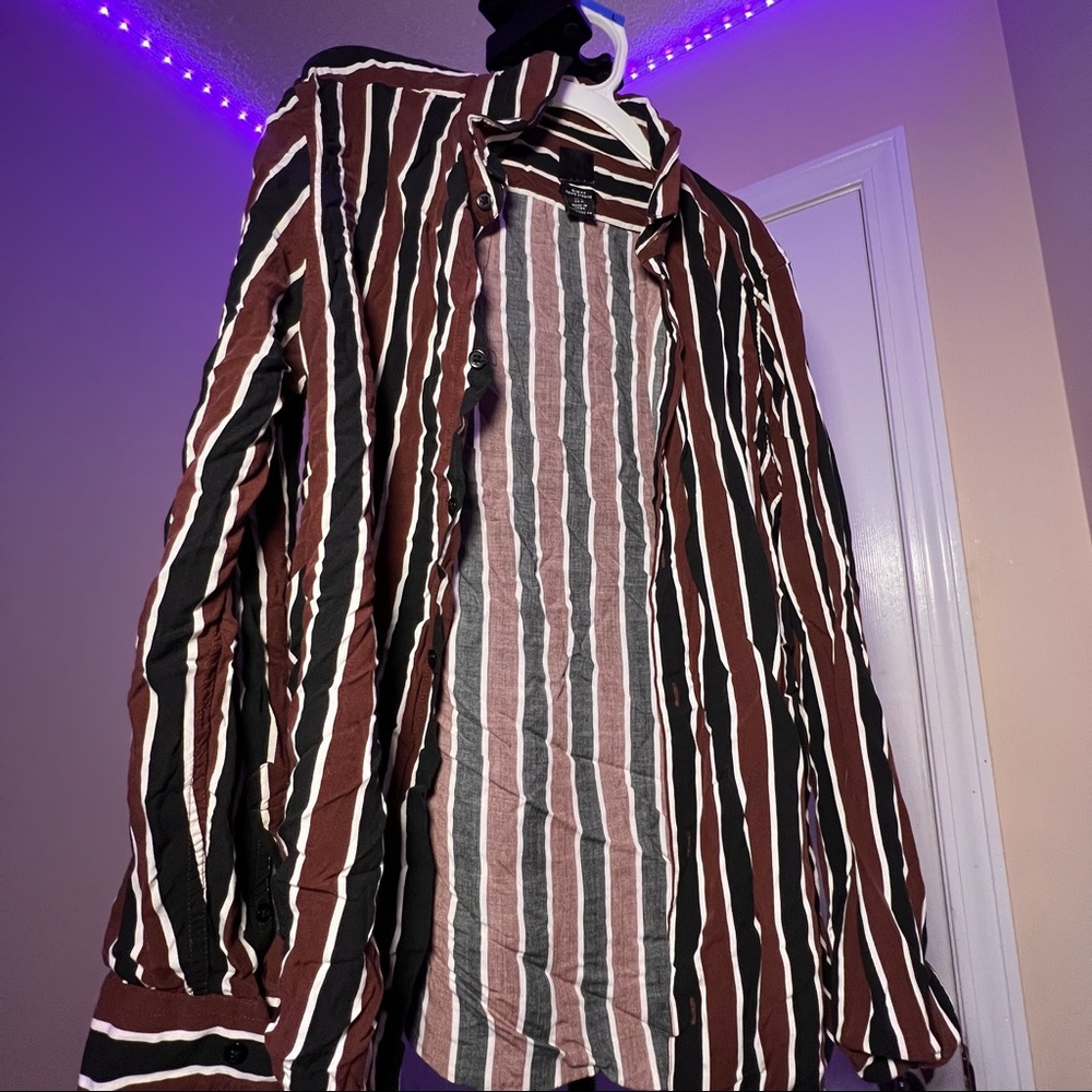 Burgundy and Black Striped H&M Button Down Casual Shirt Slim Fit medium